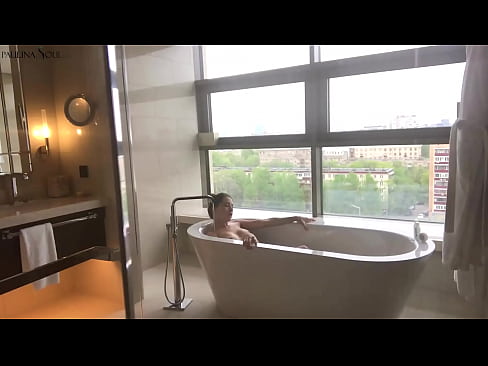 ❤️ Pitikek mezin Bi dilgermî pizika xwe di serşokê de dihejîne ❤ Porno fb li porno ku.sexarxiv.ru